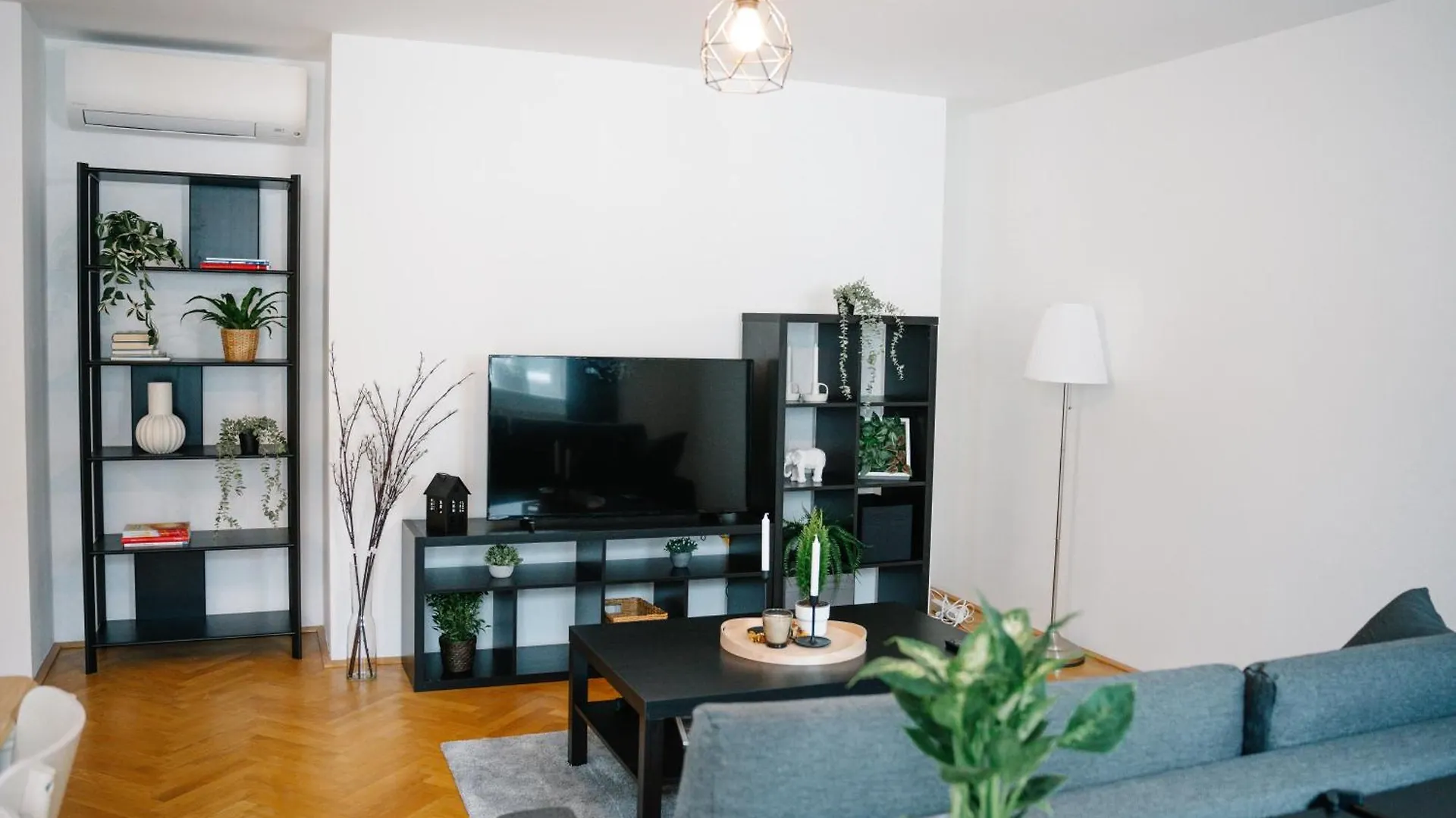 110Qm, 4 Bedrooms, Near Schoenbrunn - Axara Housing Osw 33 Βιέννη Διαμέρισμα