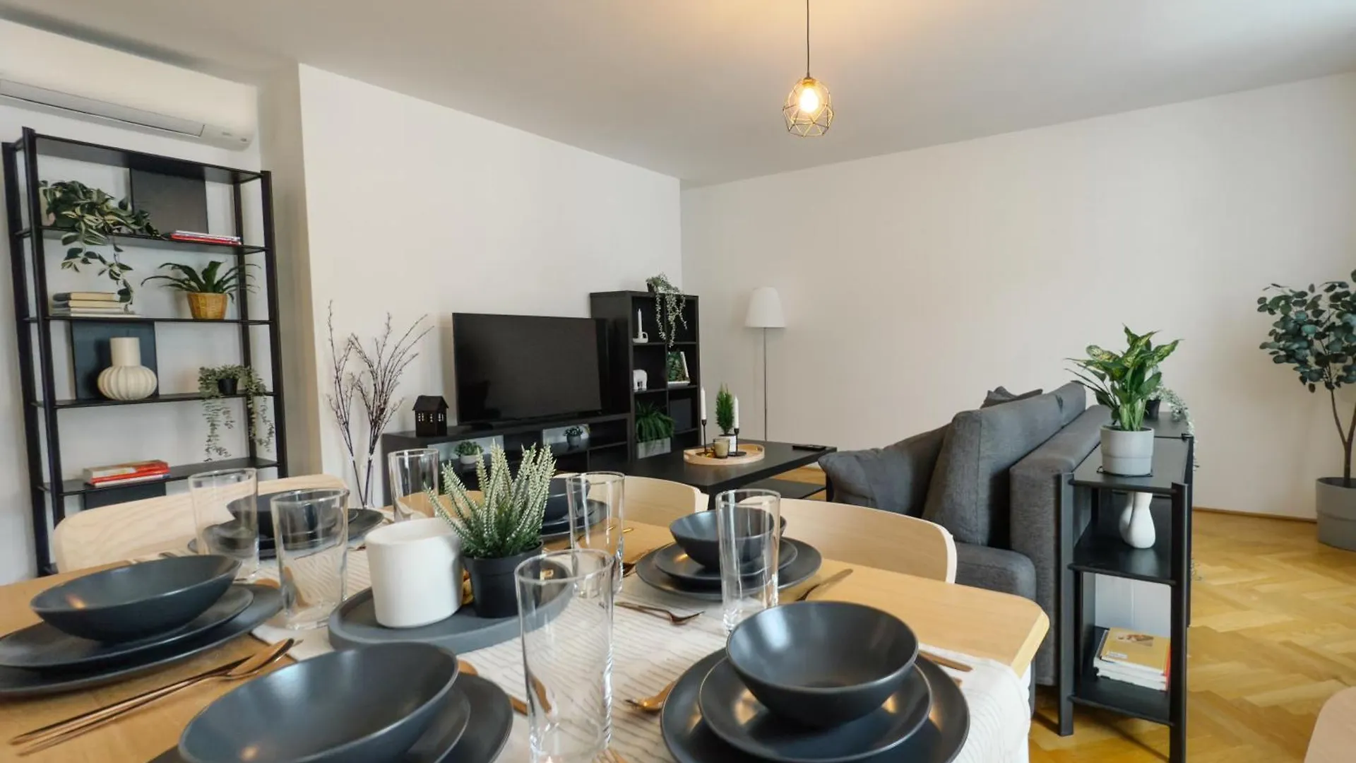 Διαμέρισμα 110Qm, 4 Bedrooms, Near Schoenbrunn - Axara Housing Osw 33 Βιέννη Αυστρία