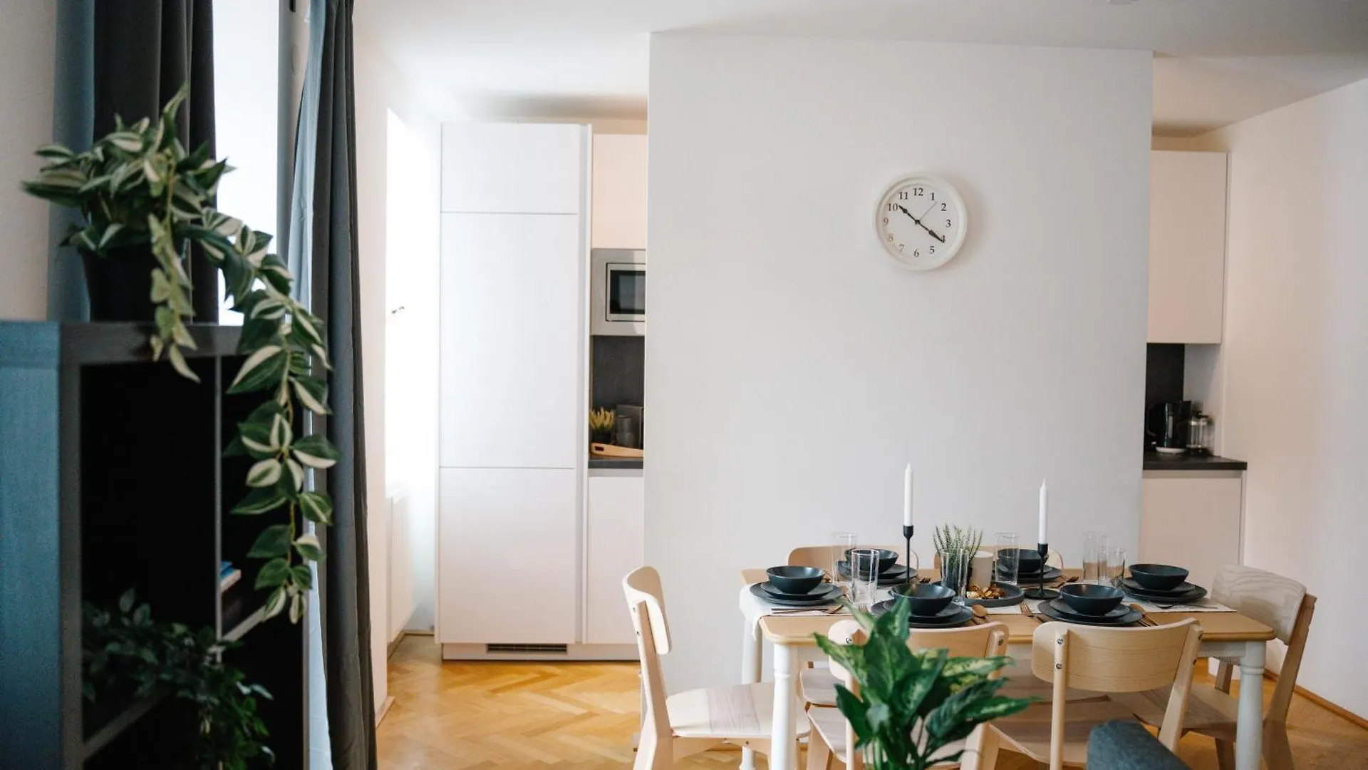 110Qm, 4 Bedrooms, Near Schoenbrunn - Axara Housing Osw 33 维也纳 0*,