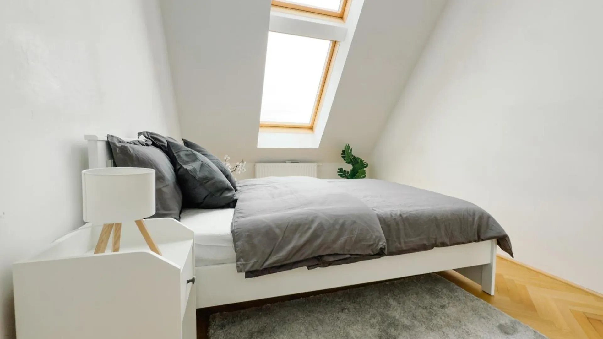 110Qm, 4 Bedrooms, Near Schoenbrunn - Axara Housing Osw 33 维也纳 0*,