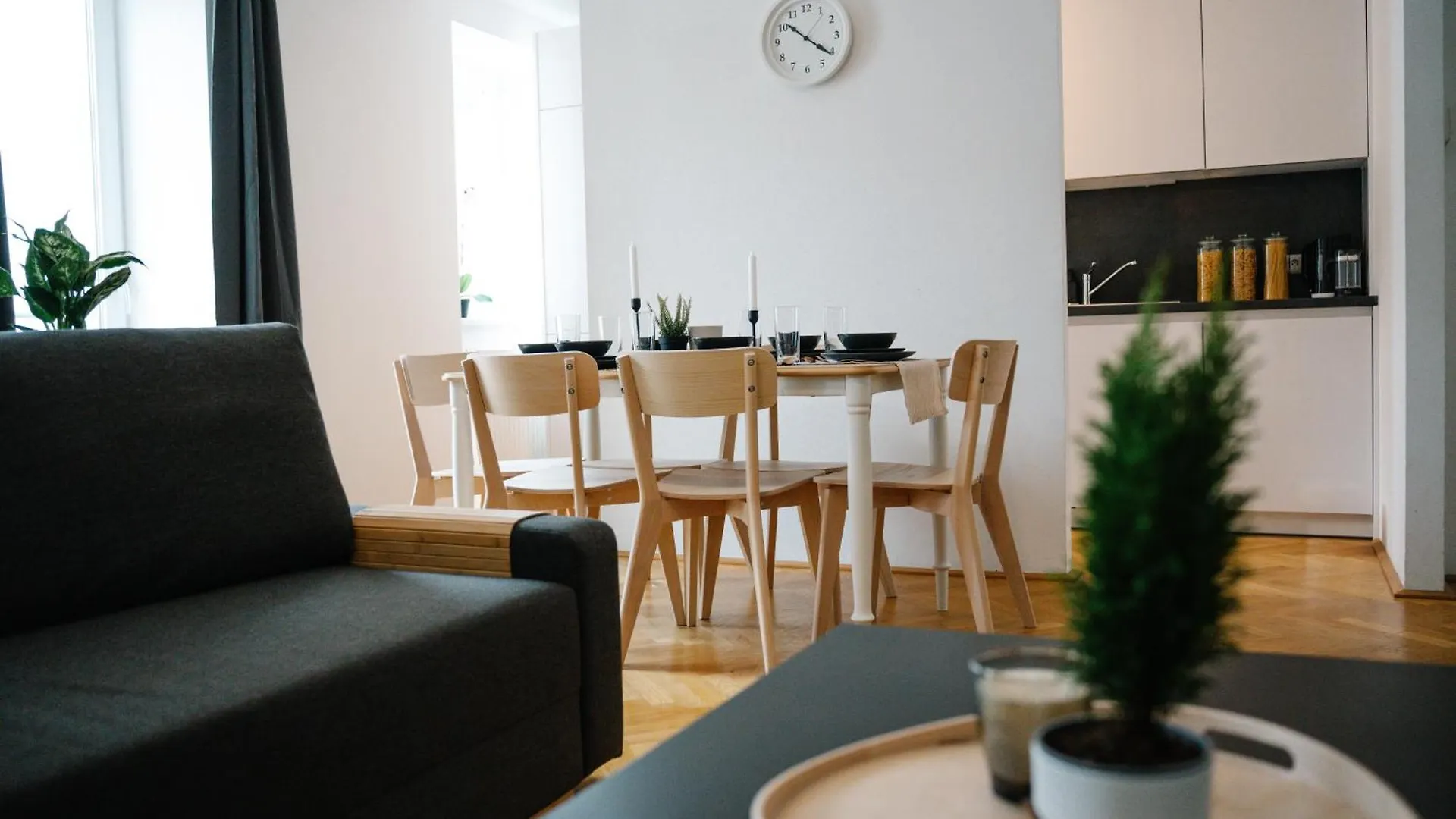 110Qm, 4 Bedrooms, Near Schoenbrunn - Axara Housing Osw 33 维也纳 0*,